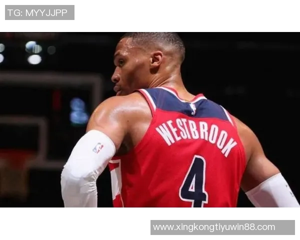 艾弗森盛赞威少全力以赴称其最像自己展现拼搏精神